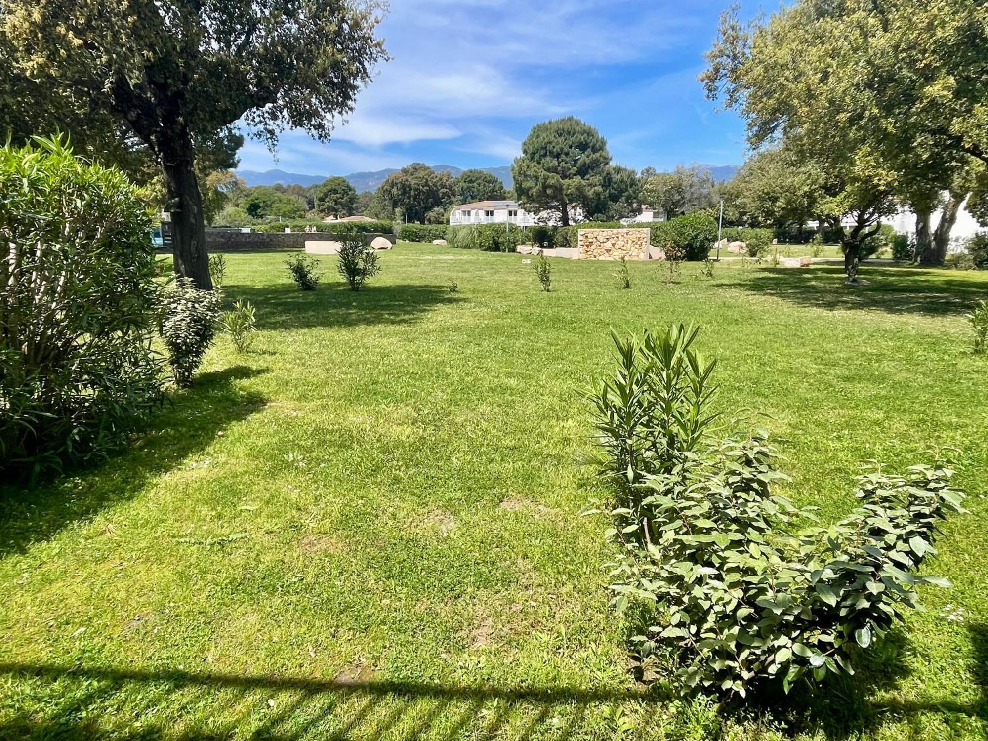 Cala Rossa By Sarai, Apt T2 4 Personnes, Dans Residence Hoteliere Avec Piscine Lecci Eksteriør billede